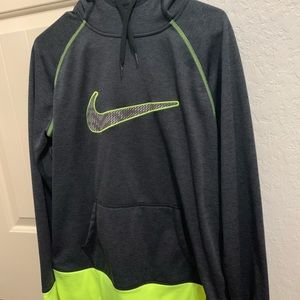 Therma-Fit Nike Hoodie